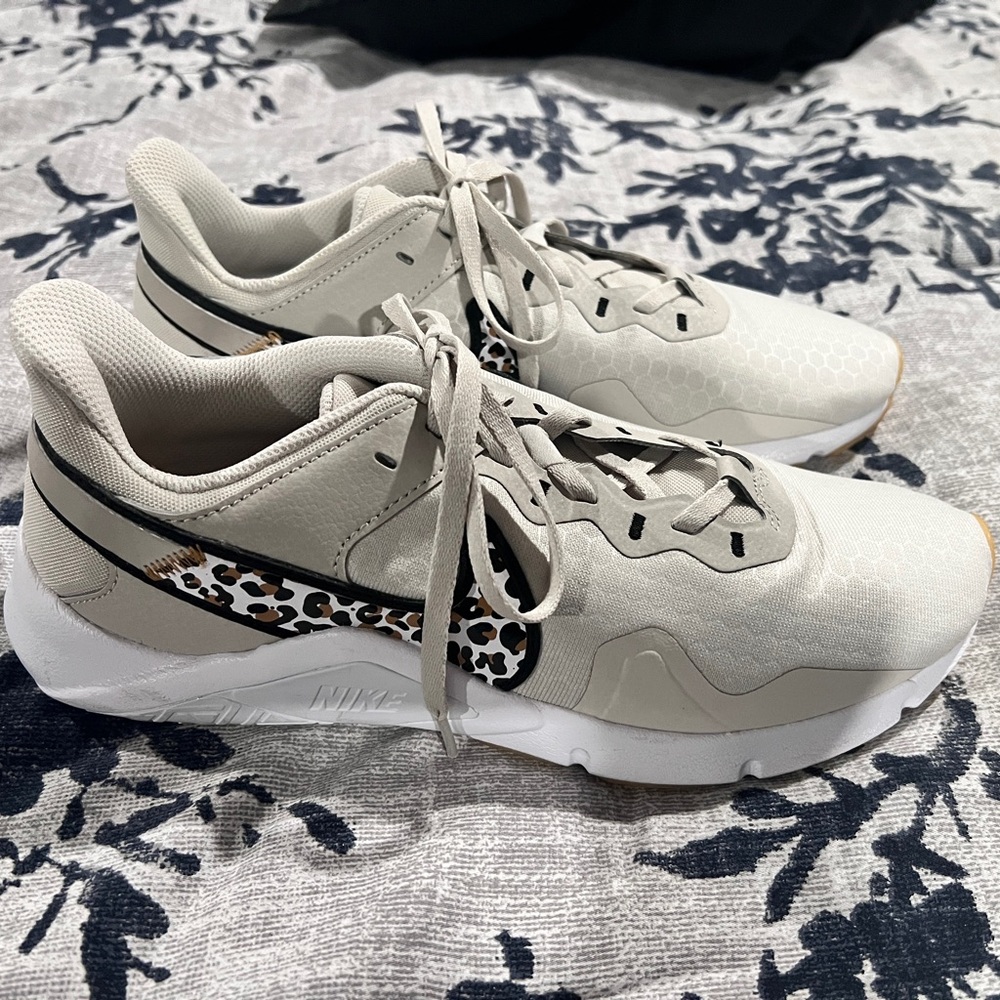 Nike Women's Cream and Black Leopard Sneakers